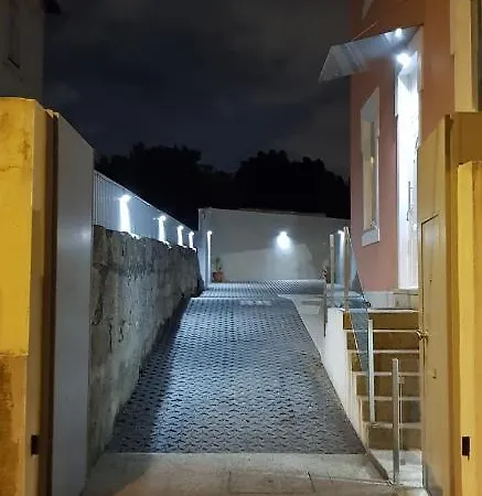 Luxurious Pink House And Parking Porto